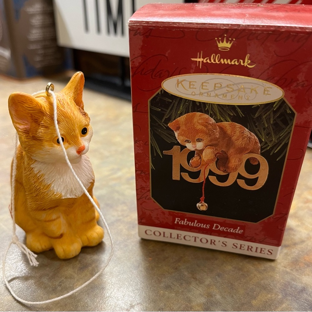 Orange cat Christmas ornaments